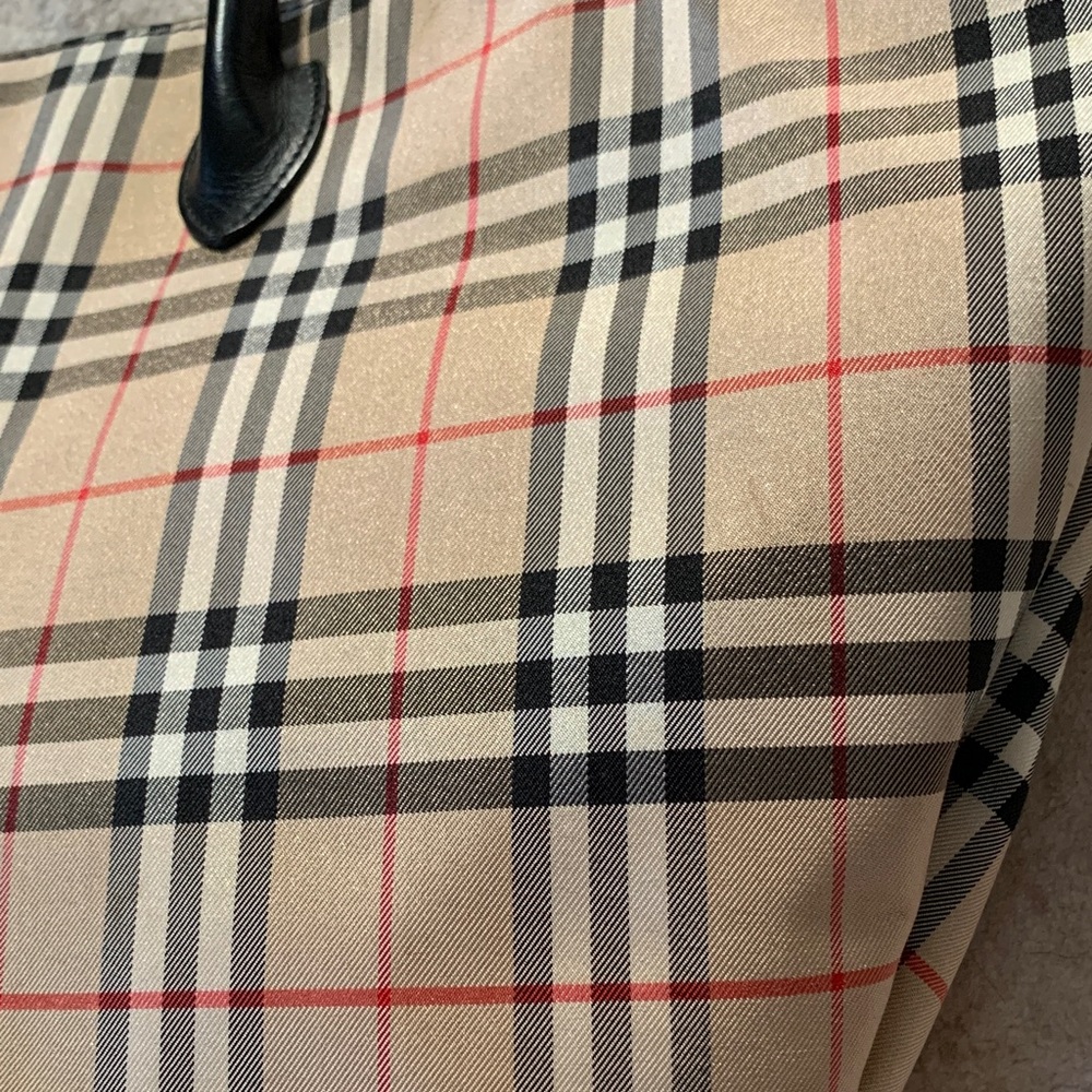 Burberrys Blue Label Nova Check Tote Bag - Picture 5 of 16